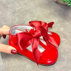Pretty Originals Girls Red Patent Velcro Shoes with a Detachable Bow UP00471A