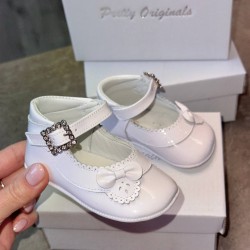 Pretty Originals White Patent Pram Shoes with a Diamanté Buckle UE02690D