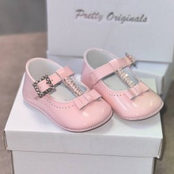 Pretty Originals Pink Patent Pram Shoes with a Diamanté Buckle and bow UE03286D