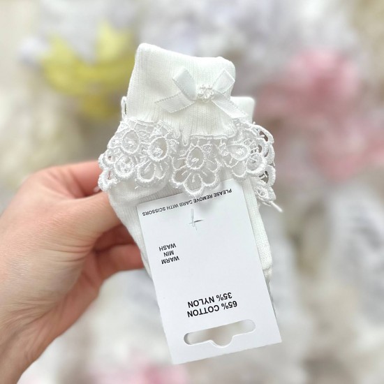 6. White/ White Bow and Lace Harvey Ankle Socks